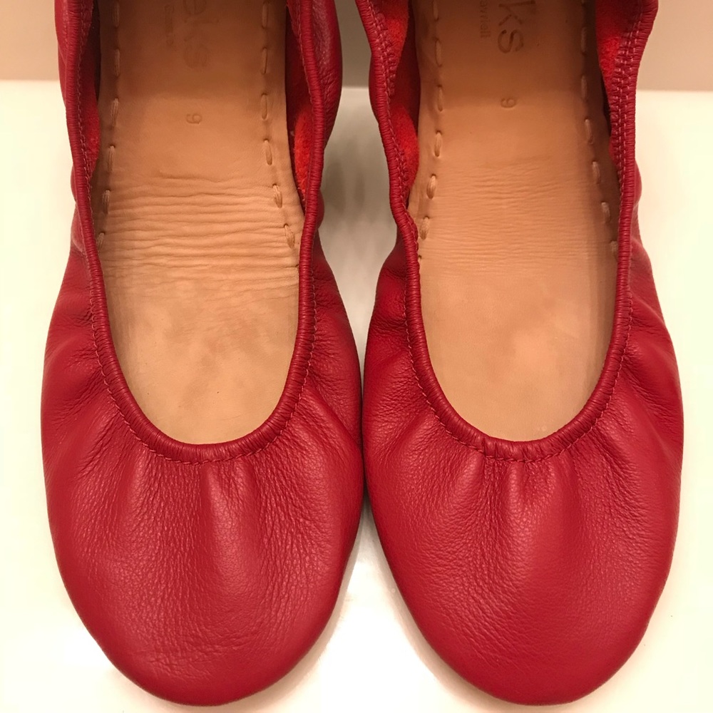 Cardinal Red Size 9